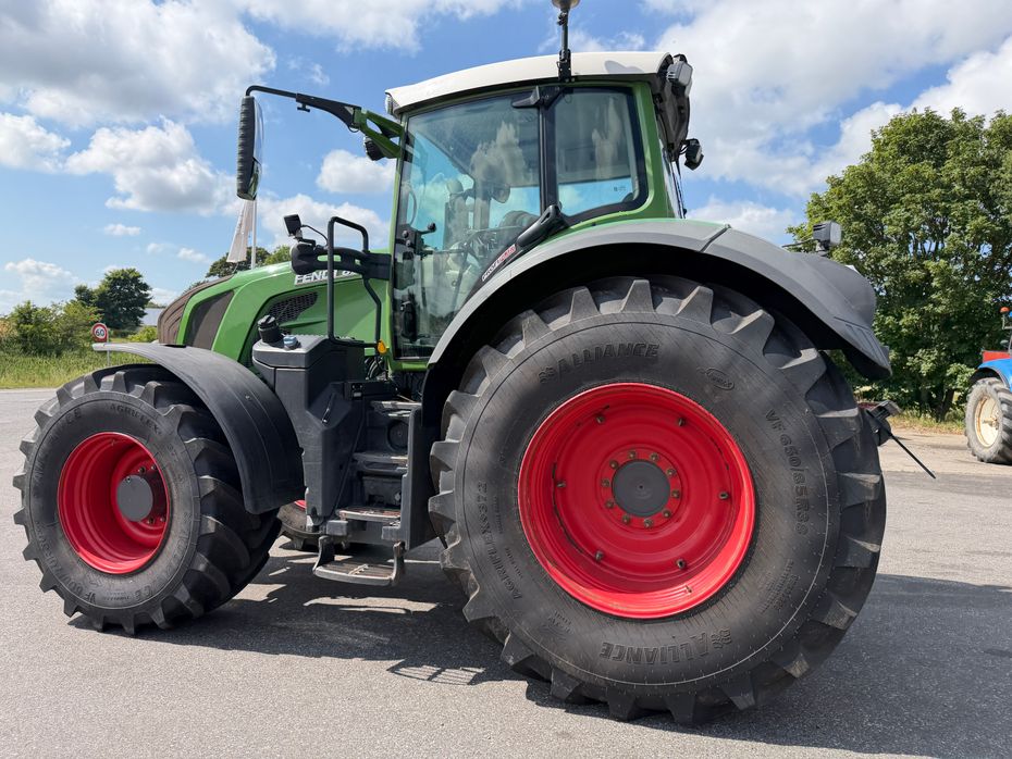 Fendt 828 Vario S4 Profi Plus MED NÆSTEN NYE DÆK! - Traktorer - Traktorer 4 wd - 4