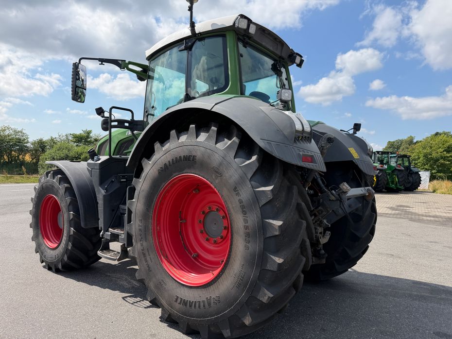 Fendt 828 Vario S4 Profi Plus MED NÆSTEN NYE DÆK! - Traktorer - Traktorer 4 wd - 5