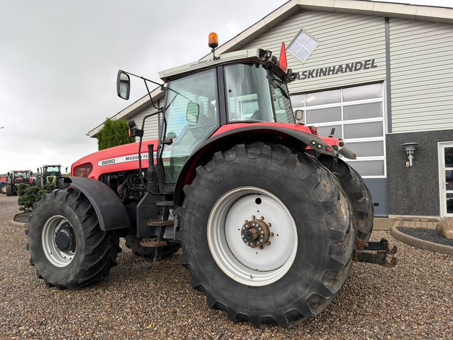 Massey Ferguson 8280 PowerControl. Stor stærk traktor til små penge - Traktorer - Traktorer 4 wd - 13