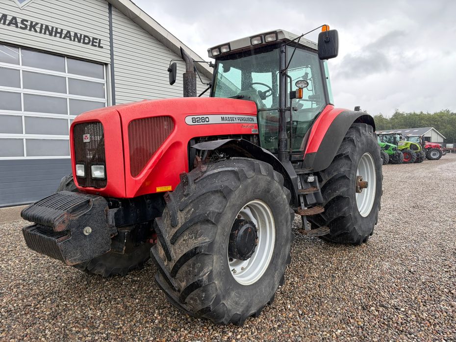 Massey Ferguson 8280 PowerControl. Stor stærk traktor til små penge - Traktorer - Traktorer 4 wd - 11