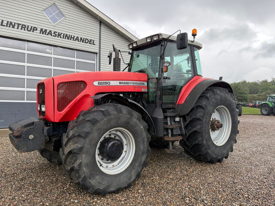 Massey Ferguson 8280 PowerControl. Stor stærk traktor til små penge - Traktorer - Traktorer 4 wd - 10