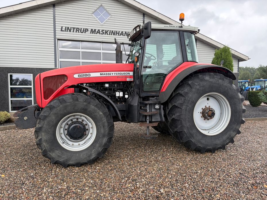 Massey Ferguson 8280 PowerControl. Stor stærk traktor til små penge - Traktorer - Traktorer 4 wd - 9