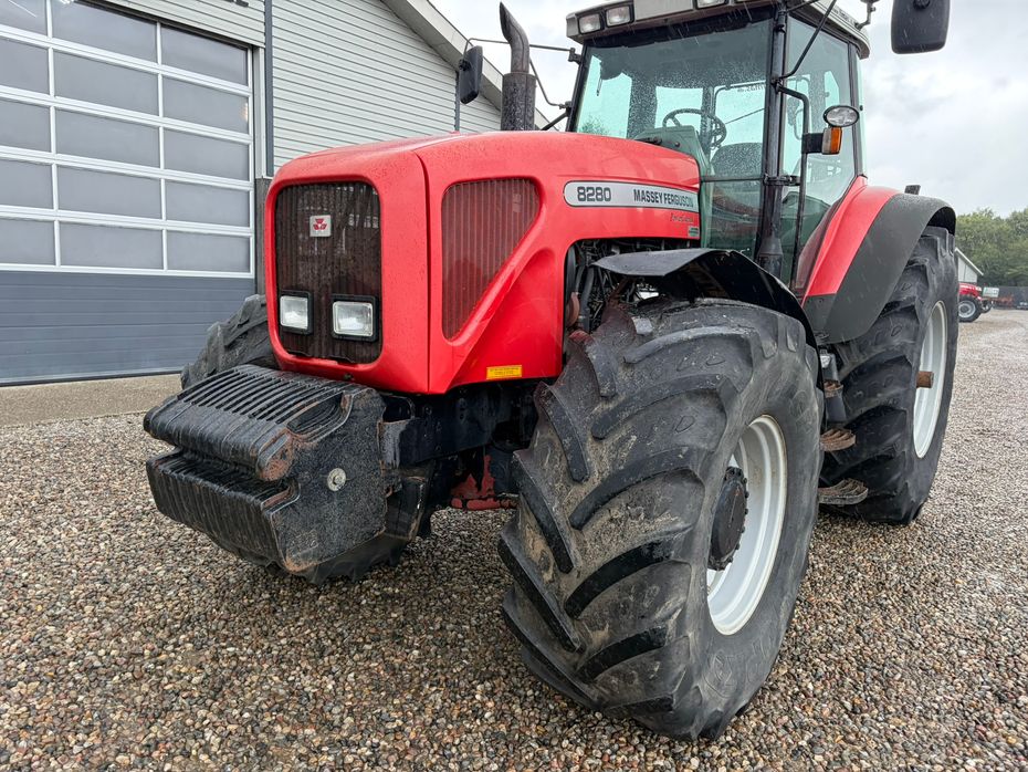 Massey Ferguson 8280 PowerControl. Stor stærk traktor til små penge - Traktorer - Traktorer 4 wd - 12
