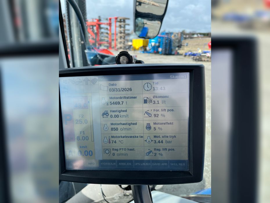 New Holland T7.270 AutoCommand - Traktorer - Traktorer 4 wd - 8