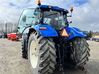 New Holland T7.270 AutoCommand - Traktorer - Traktorer 4 wd - 5