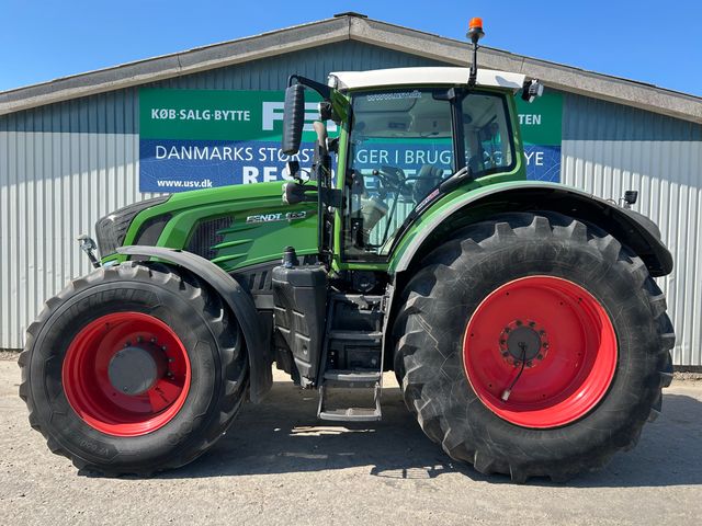 Fendt 933 Vario S4 Profi Plus