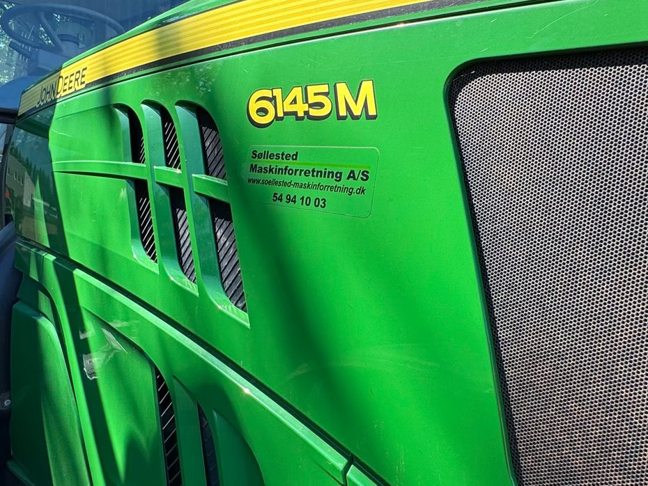 John Deere 6145M  JD 6145M - Traktorer - Traktorer 4 wd - 2