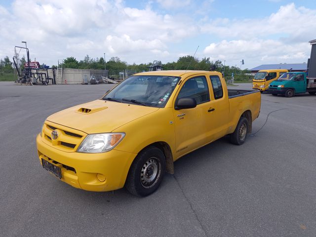 Toyota Hilux Ex.Cab. 2,5d-4d 2wd Pick up.