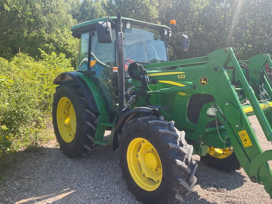 John Deere 5070M - Traktorer - Traktorer 4 wd - 4