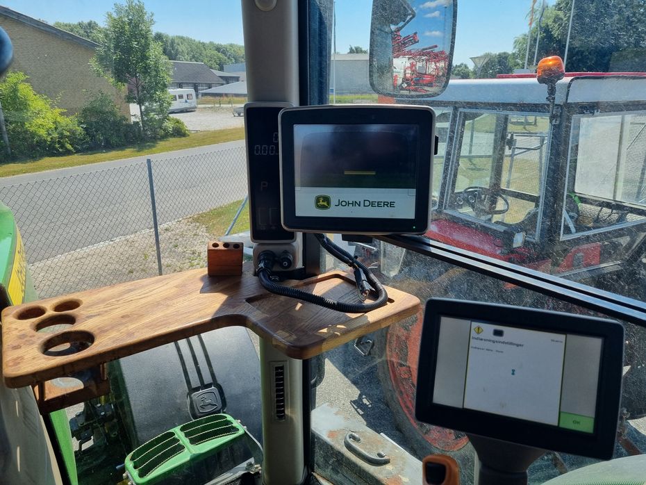 John Deere 7230R - Traktorer - Traktorer 4 wd - 12