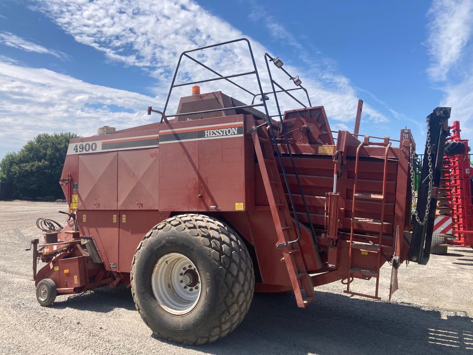 Hesston 4900 - Pressere - Bigballe - 2