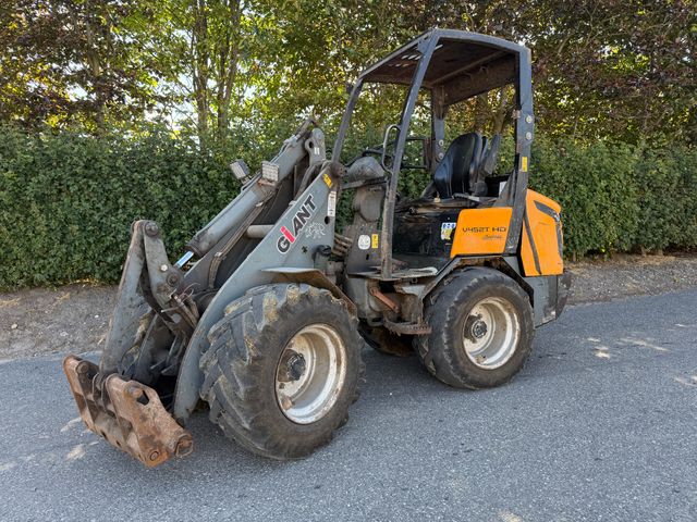 Giant V452T HD