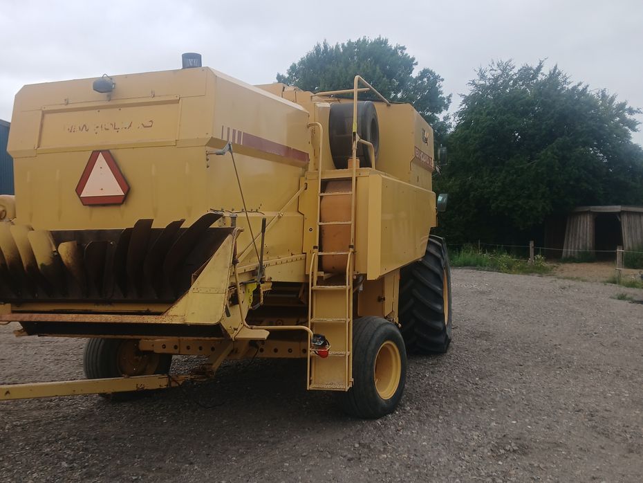 New Holland TX36 - Høstklar - lave timer - Høstmaskiner - Mejetærskere - 6