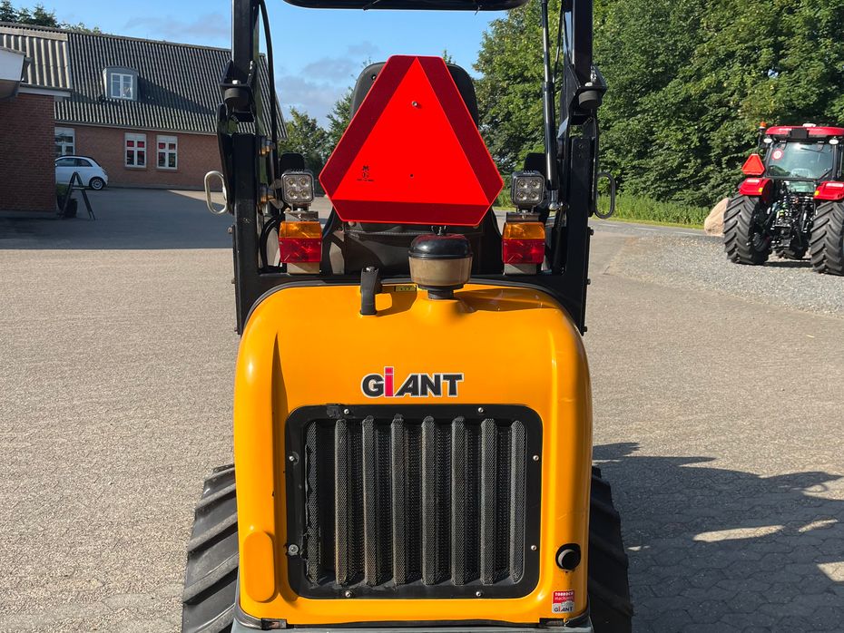 Giant D332SWT X-tra, Minilæsser. - Læssemaskiner - Minilæssere - 3