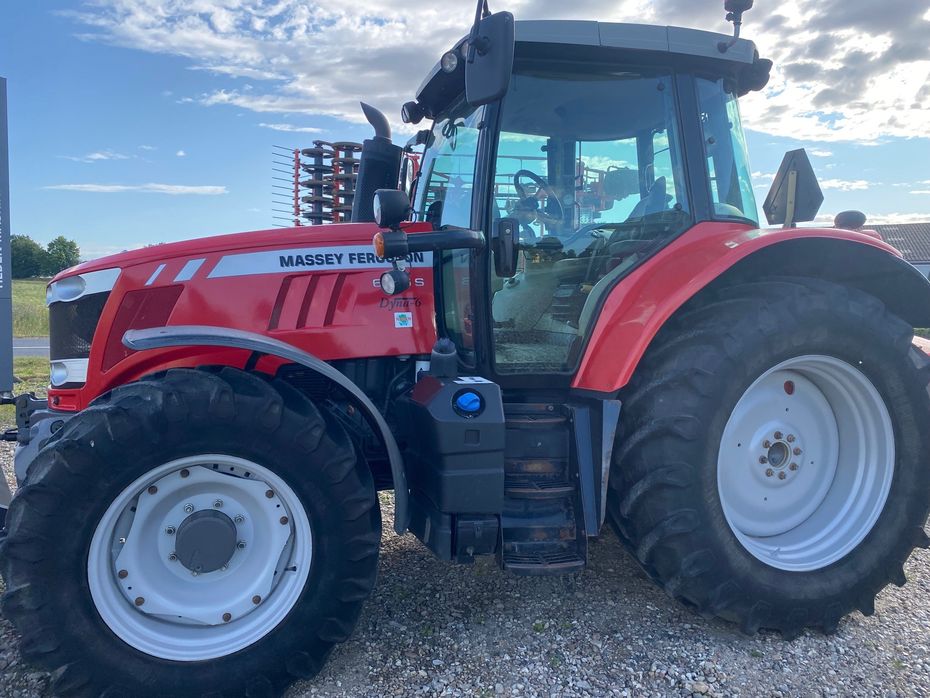 Massey Ferguson 6715S Dyna 6 - Traktorer - Traktorer 4 wd - 2