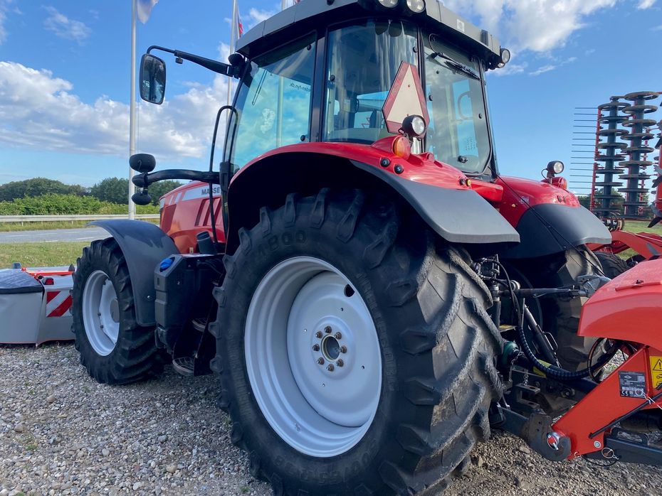 Massey Ferguson 6715S Dyna 6 - Traktorer - Traktorer 4 wd - 4
