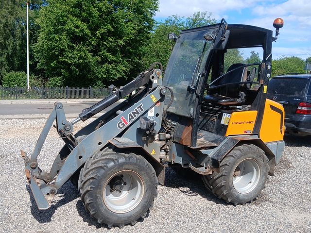 Giant V452T HD