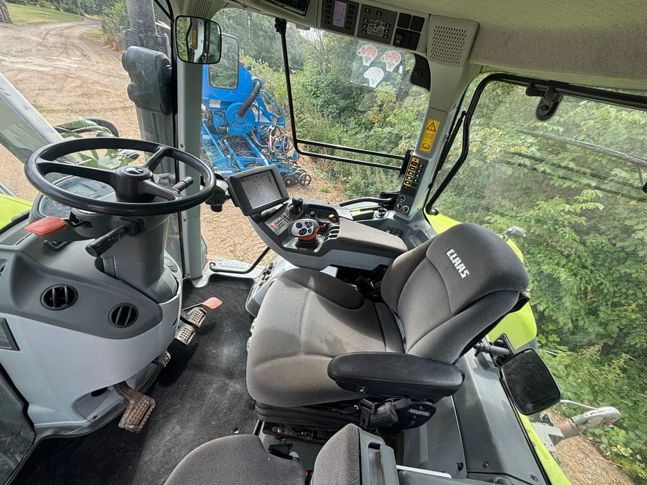 CLAAS ARION 550 CEBIS - Traktorer - Traktorer 4 wd - 6