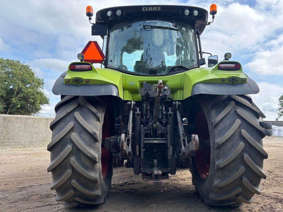CLAAS ARION 550 CEBIS - Traktorer - Traktorer 4 wd - 4