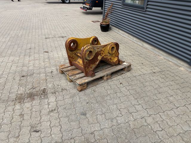 Caterpillar Verachtert CW45