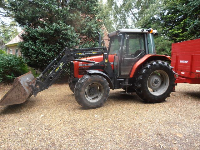 Massey Ferguson 4245
