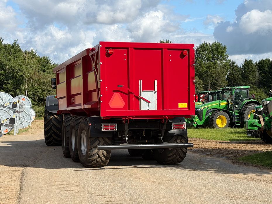 Baastrup 24t CTS - 26,5 hjul tempo 40 & nummerplade // luft bremser - Vogne - Tipvogne - 12