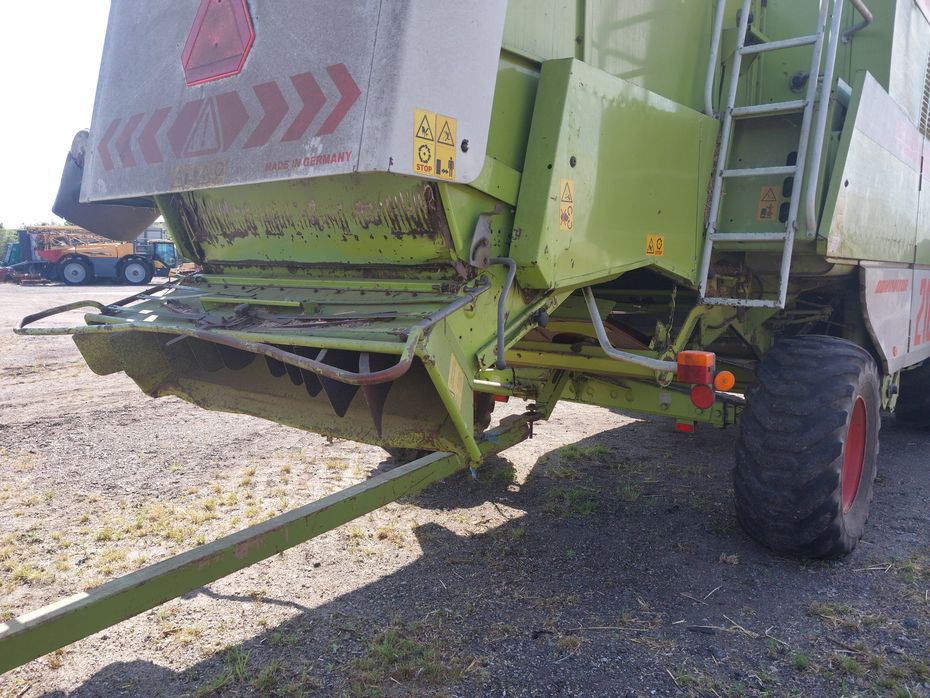 CLAAS Mega Dominator 218 - Høstmaskiner - Mejetærskere - 4