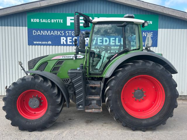 Fendt 724 Vario S4 Profi Plus