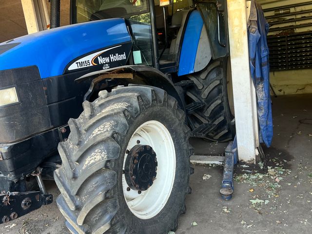 New Holland TM155