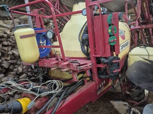 Hardi Commander 2600, 18 meter.