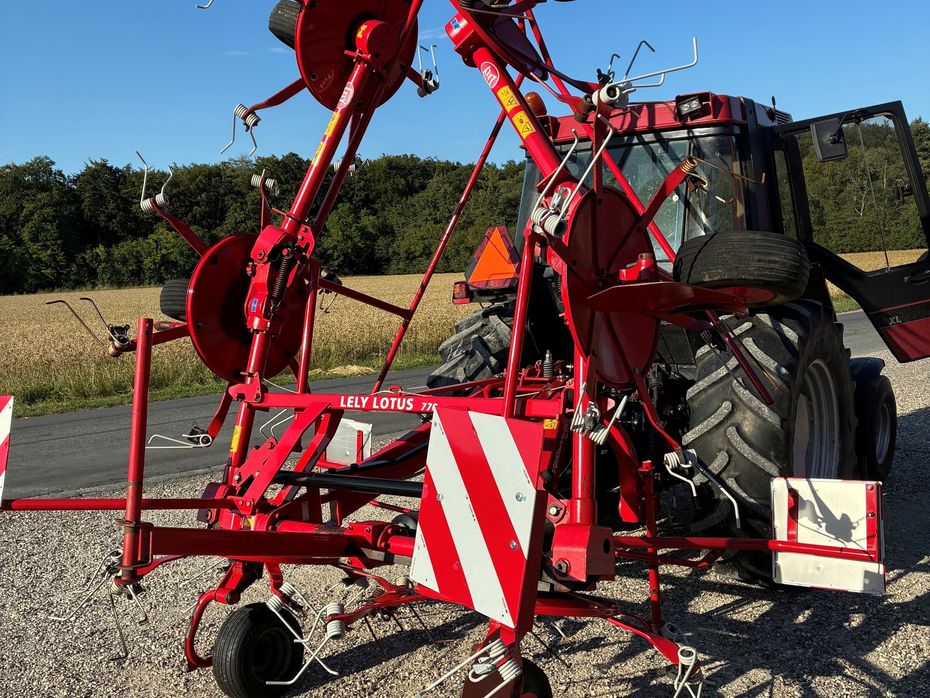 Lely Lotus 770 - Hø- og halmhåndtering - River og vendere - 2