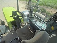 CLAAS XERION 3300 3300 - Traktorer - Traktorer 4 wd - 5
