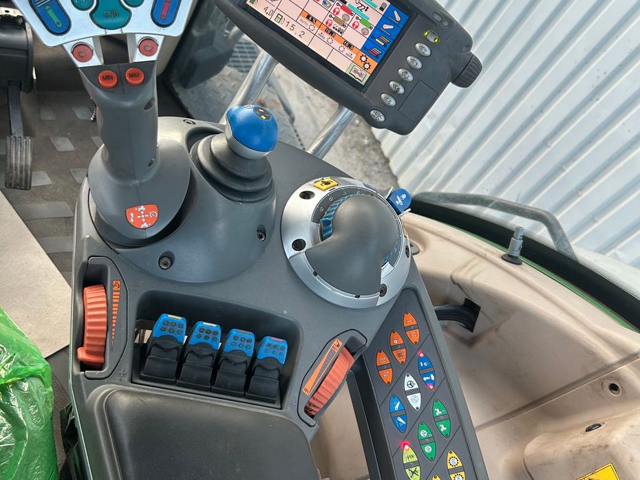 Fendt 927 Vario PROFI - Traktorer - Traktorer 4 wd - 12