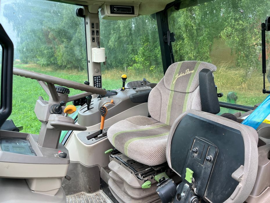 John Deere 5100 R 4wd m. komplet nyere hjul pakke Sprøjte & Tvilling - Traktorer - Traktorer 4 wd - 4