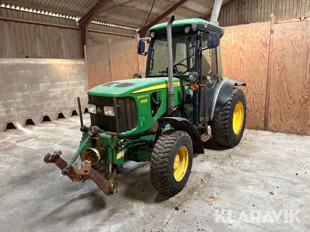 John Deere 5090F