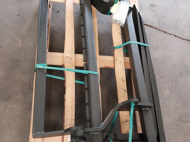 CNH Pallegafler