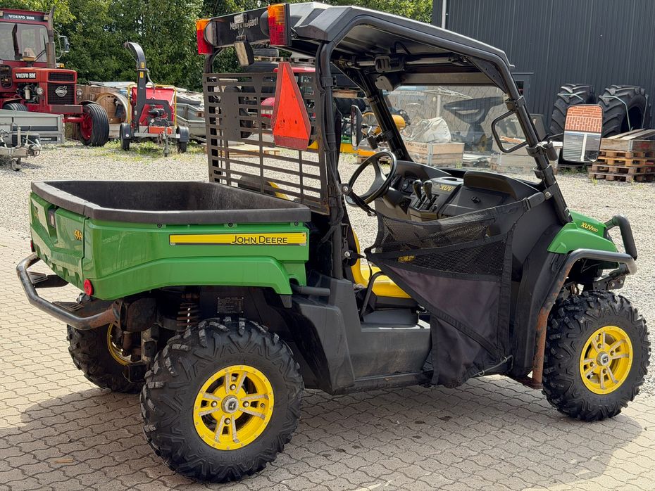 John Deere XUV 550 GATOR - UTV - 4