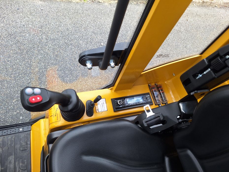 Eurotrac W11 mellem arm  førehus - Læssemaskiner - Minilæssere - 9