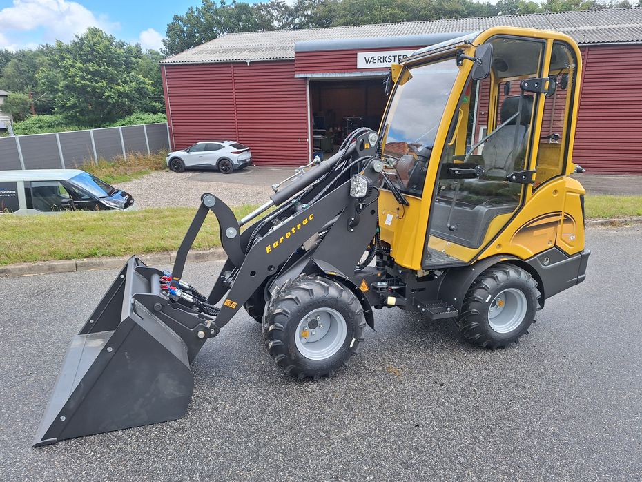 Eurotrac W11 mellem arm  førehus - Læssemaskiner - Minilæssere - 2