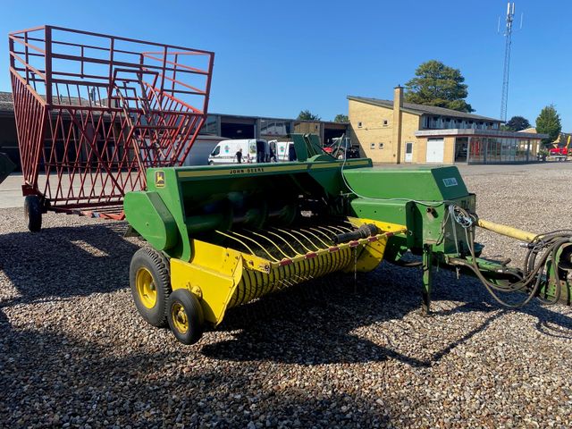 John Deere 456A