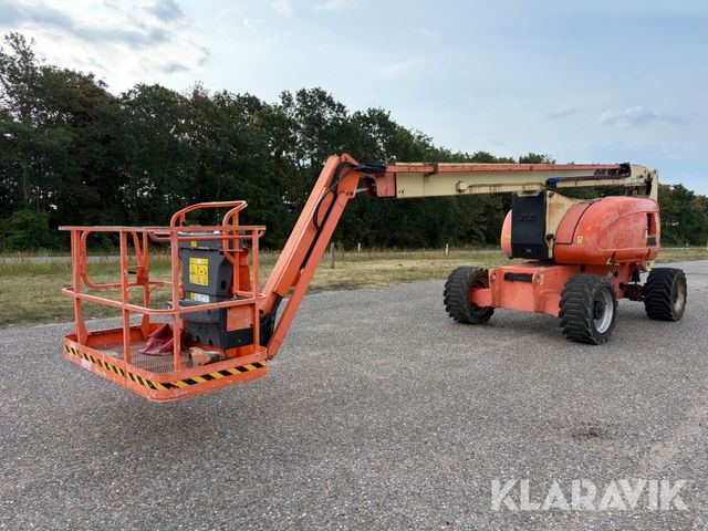JLG 800AJ