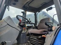 New Holland TS 115 Turbo med frontlæsser,Frontlift,front pto - Traktorer - Traktorer 4 wd - 6