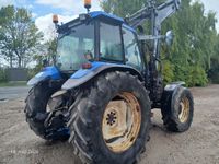 New Holland TS 115 Turbo med frontlæsser,Frontlift,front pto - Traktorer - Traktorer 4 wd - 4