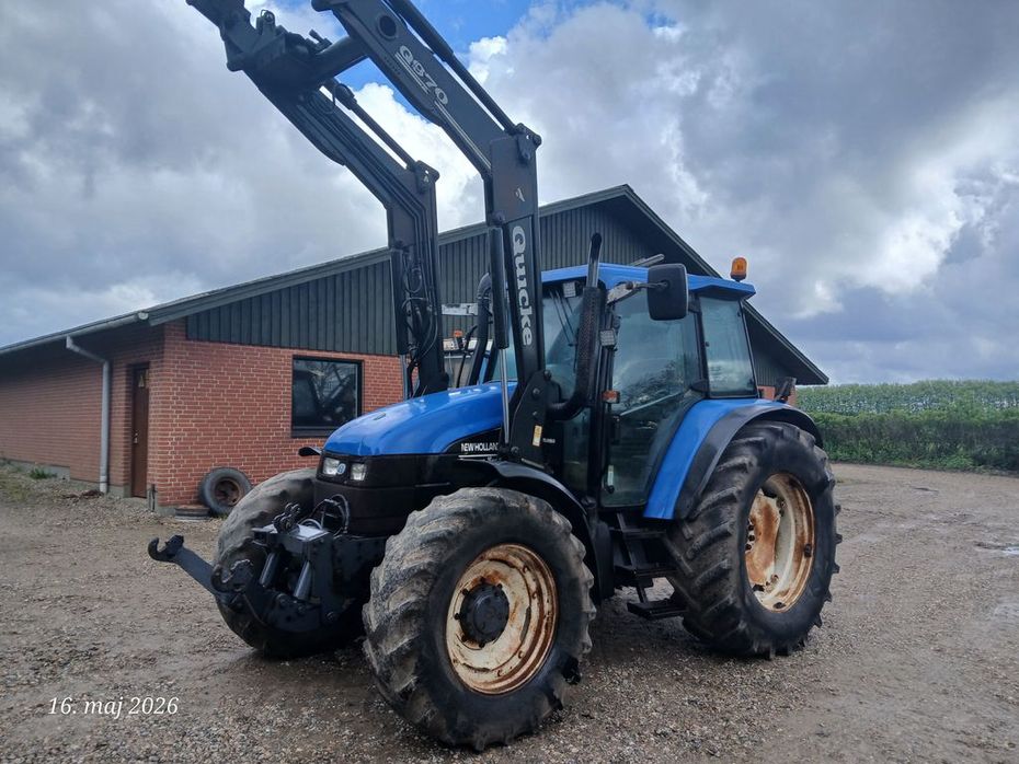 New Holland TS 115 Turbo med frontlæsser,Frontlift,front pto - Traktorer - Traktorer 4 wd - 2