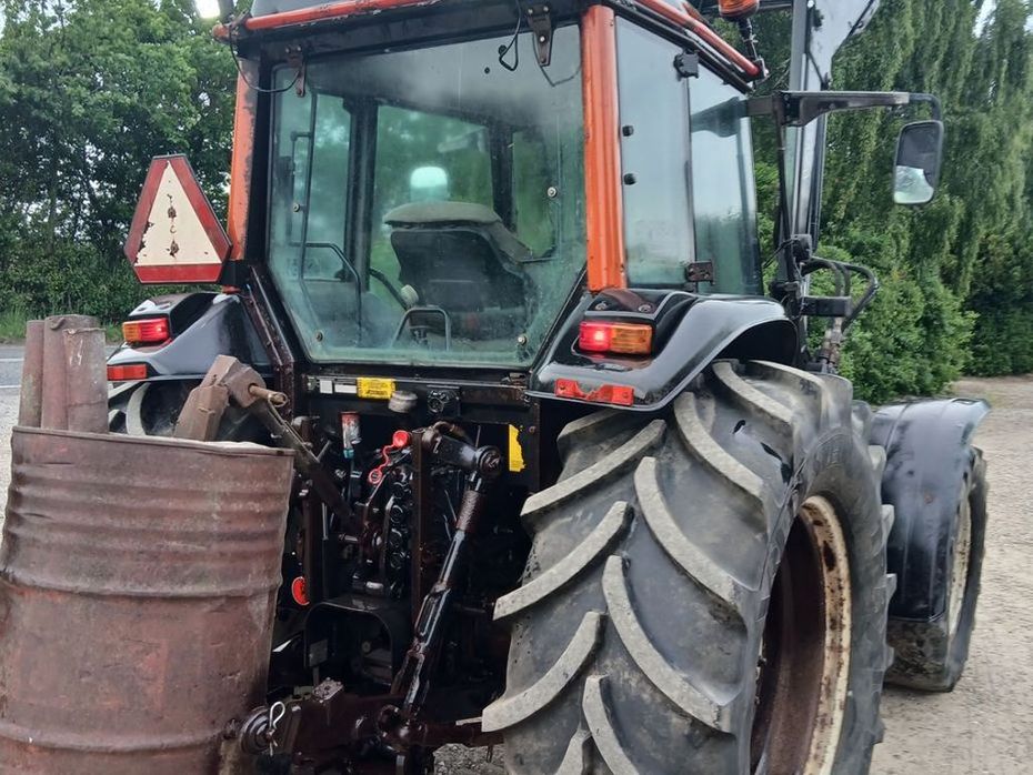 Valtra A95 4 WD med frontlæsser og frontlift - Traktorer - Traktorer 4 wd - 4