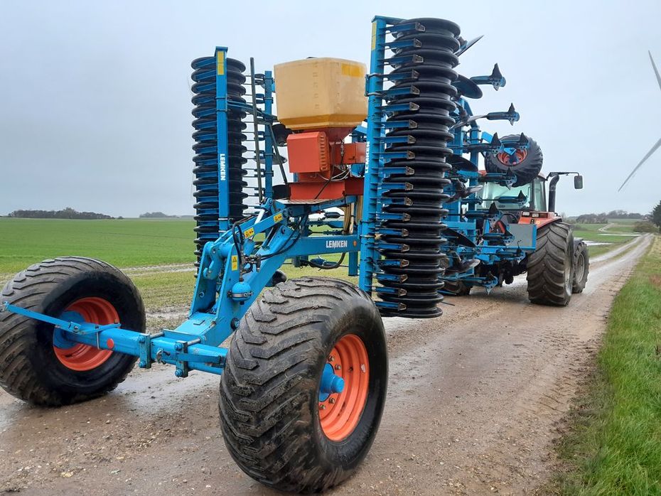 Lemken Thorit 9/500 med eldreven efterafgrødespreder - Harver - Stivtandsharver - 5