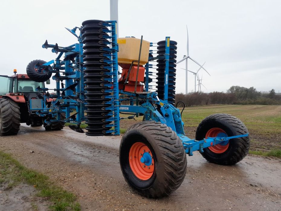 Lemken Thorit 9/500 med eldreven efterafgrødespreder - Harver - Stivtandsharver - 4