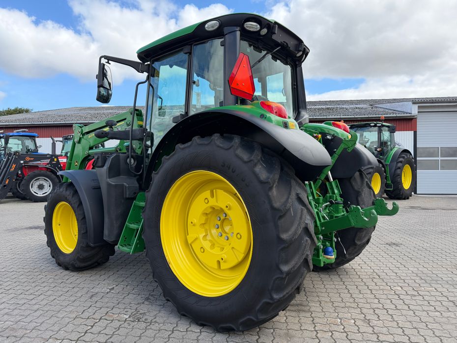 John Deere 6120M KUN 3300 TIMER! - Traktorer - Traktorer 4 wd - 5