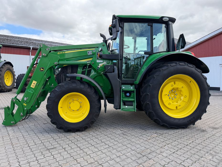 John Deere 6120M KUN 3300 TIMER! - Traktorer - Traktorer 4 wd - 3