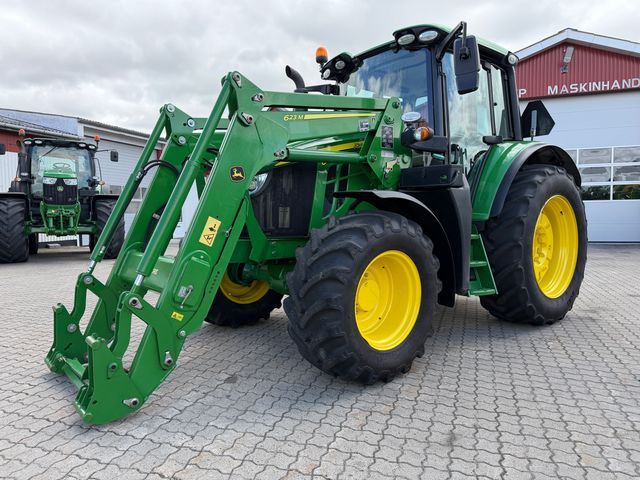 John Deere 6120M
